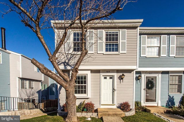 1619 10th St S, Arlington