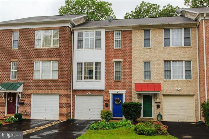 1618 S Taylor St, ARLINGTON