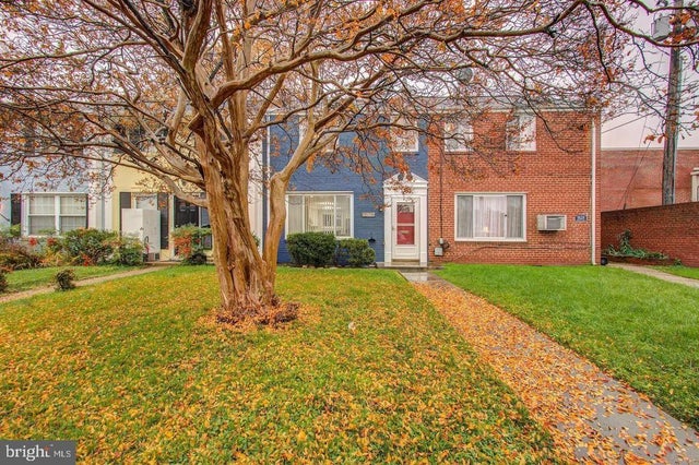 1626 Kenwood Ave, Alexandria