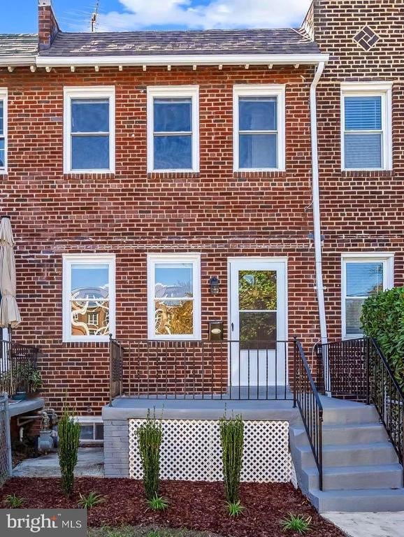 1222 Oronoco St, Alexandria