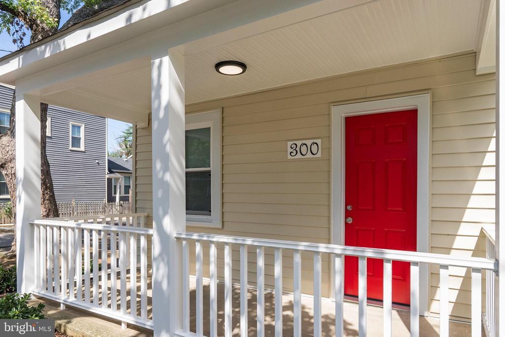 300 E Alexandria Ave #3, ALEXANDRIA
