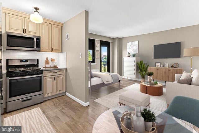 801 N Pitt St #505, Alexandria