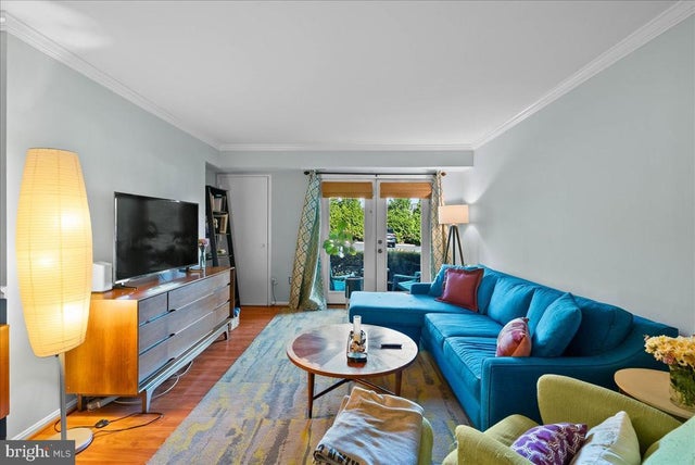 436 N Armistead St #104, Alexandria