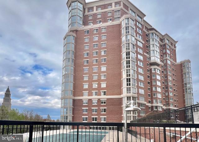 2151 Jamieson Ave #411, Alexandria