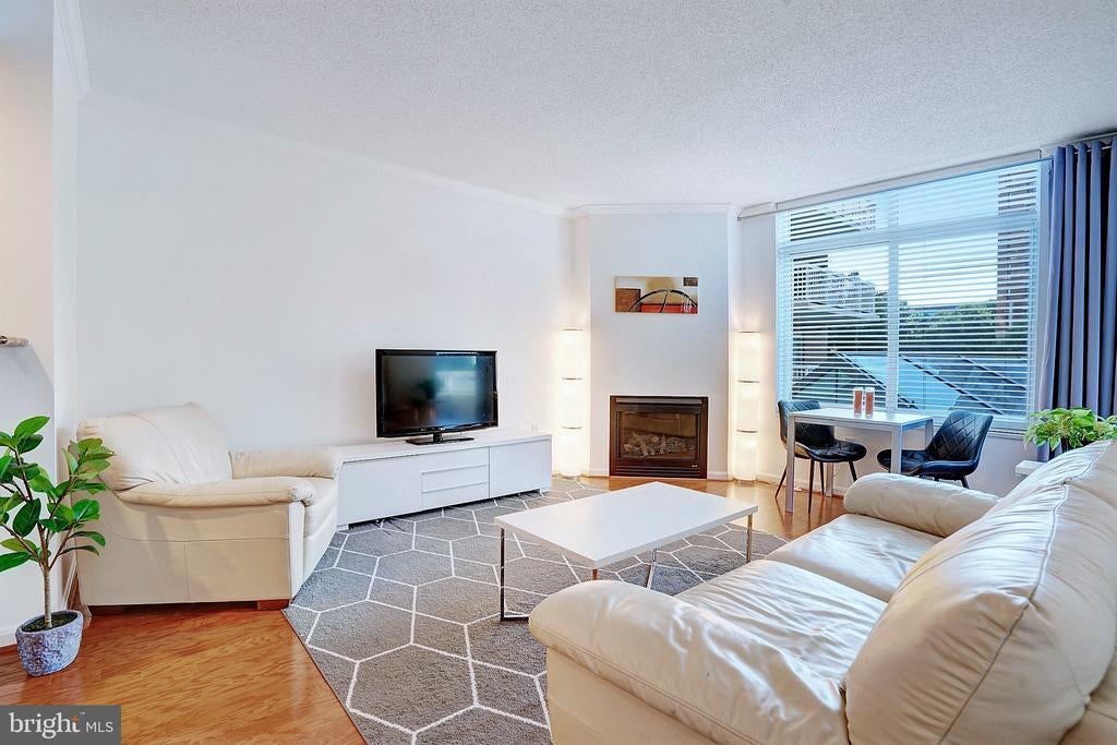 3101 N Hampton Dr #202, ALEXANDRIA