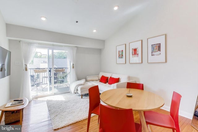 3315 Wyndham Cir #4228, Alexandria