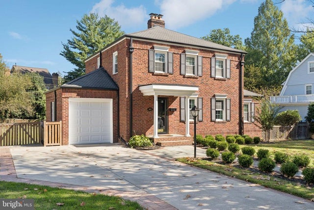 601 Hillwood Ave, Falls Church