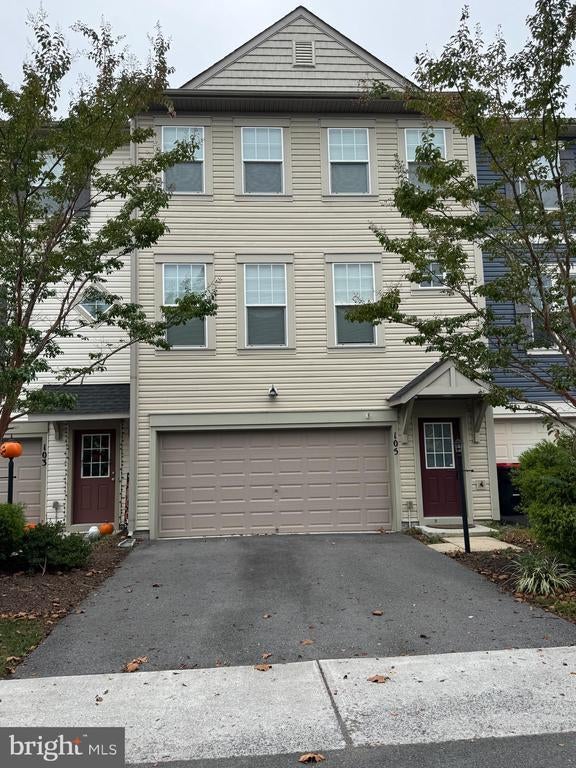 105 Domino Ct, Stephenson