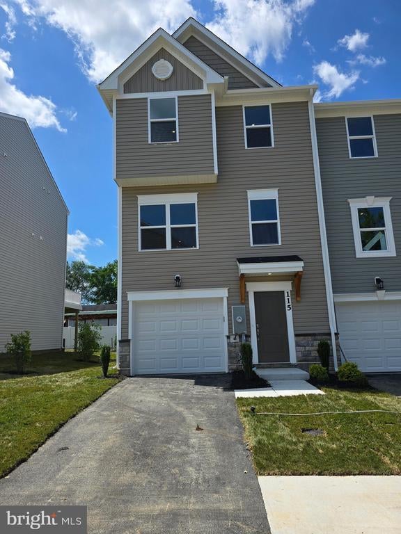 115 Boone Ct, Winchester