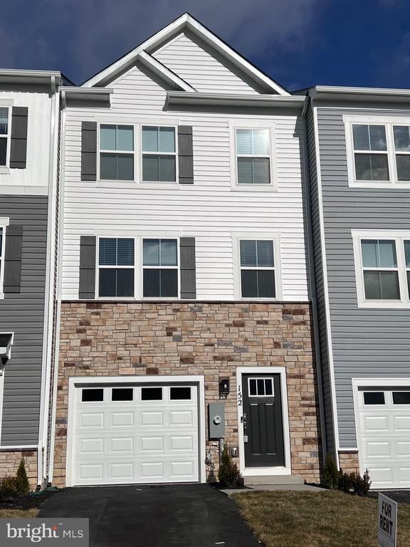 152 Munsee Cir, Winchester