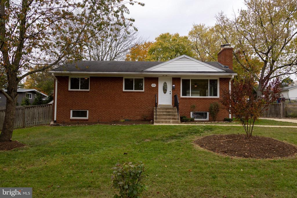 5914 Ridge View Dr, ALEXANDRIA