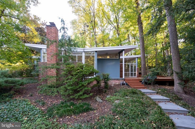 2227 Glasgow Rd, Alexandria