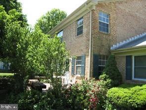 9668 Hagel Cir #34/b, Lorton