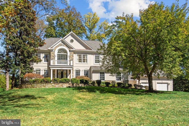 11304 Peacock Hill Way, Great Falls