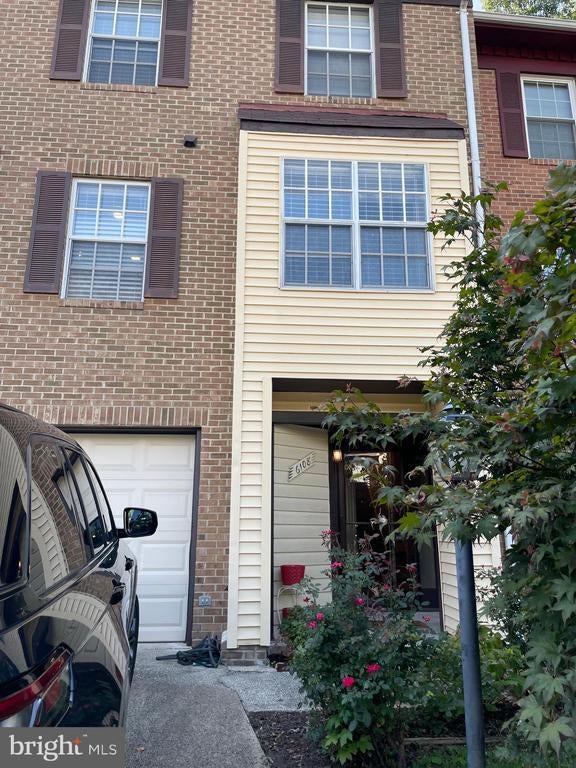 6108 Castletown Way, Alexandria