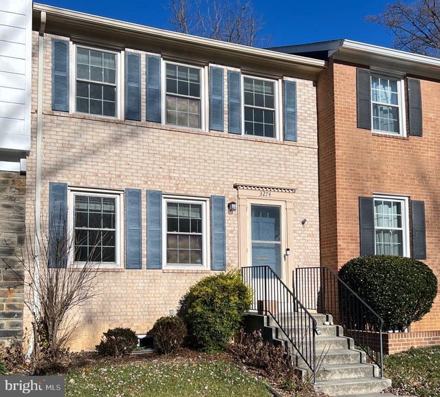 3274 Applegate Ct, Annandale