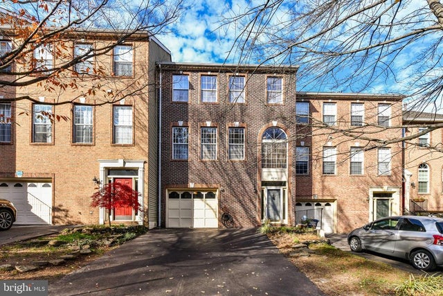 4014 Rosemeade Dr, Fairfax