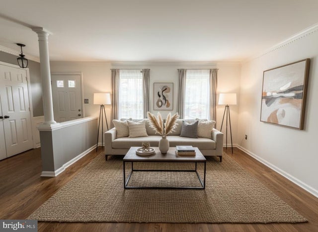 7971 Yancey Dr, Falls Church