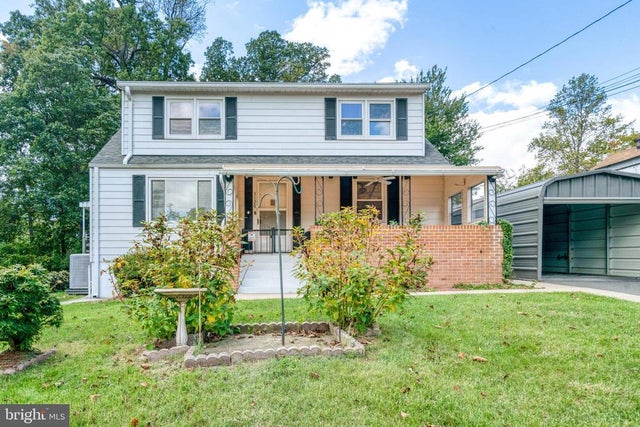3120 Chepstow Ln, Falls Church