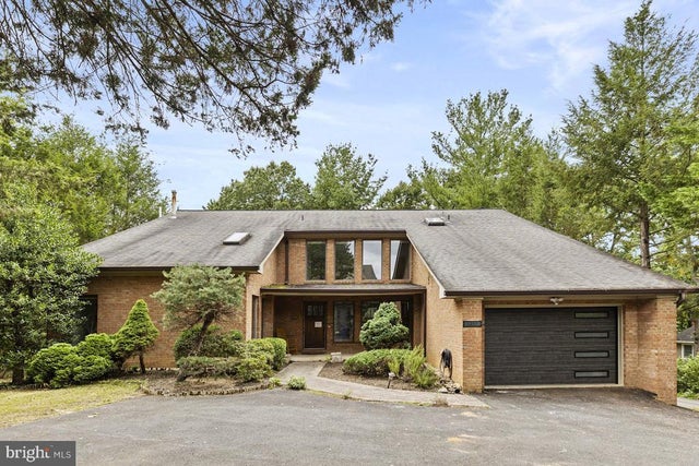 6627 Old Chesterbrook Rd, Mclean