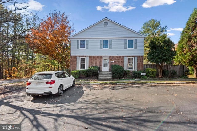 9948 Wood Wren Ct, Fairfax