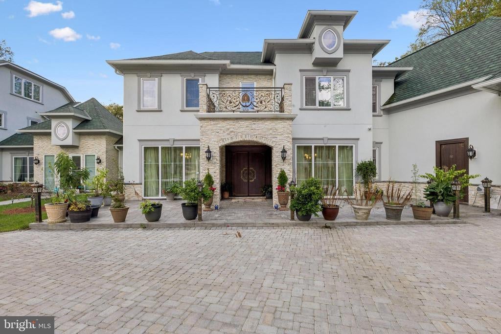 855 Dolley Madison Blvd, MCLEAN