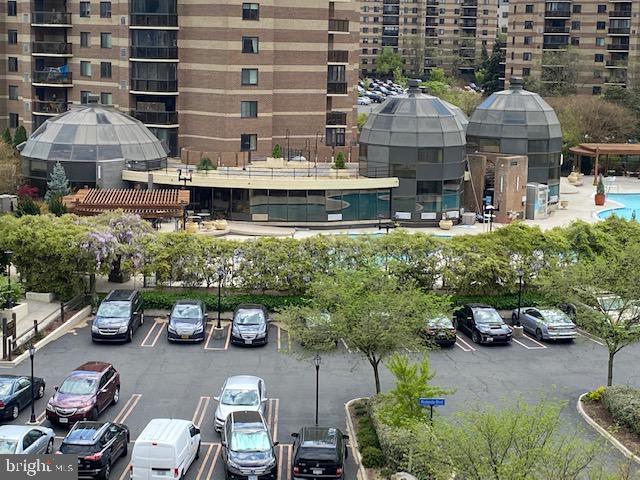 8380 Greensboro Dr #611, Mclean