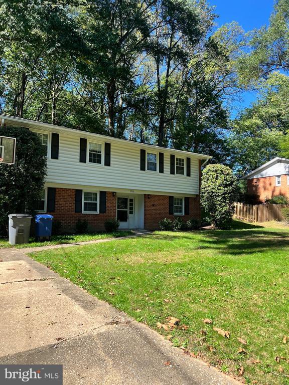 3900 Ivydale Dr, Annandale