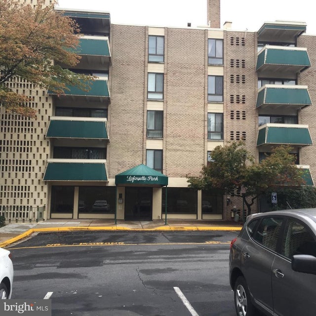 6135 Leesburg Pike #602, Falls Church