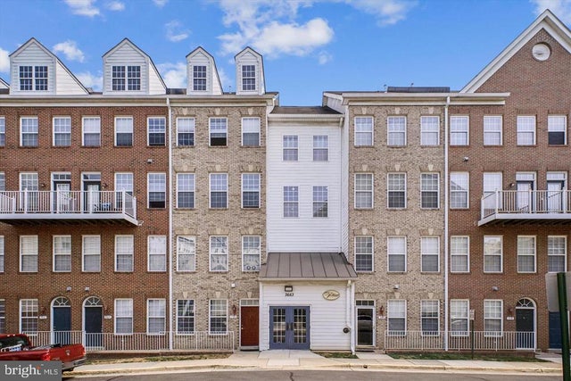 2663 Manhattan Pl #310, Vienna