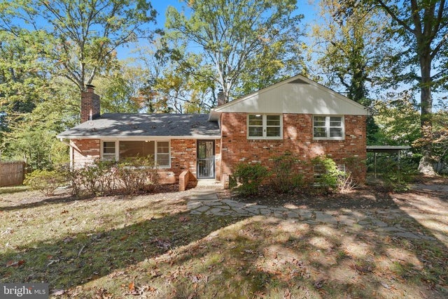 2904 Swanee Ln, Fairfax