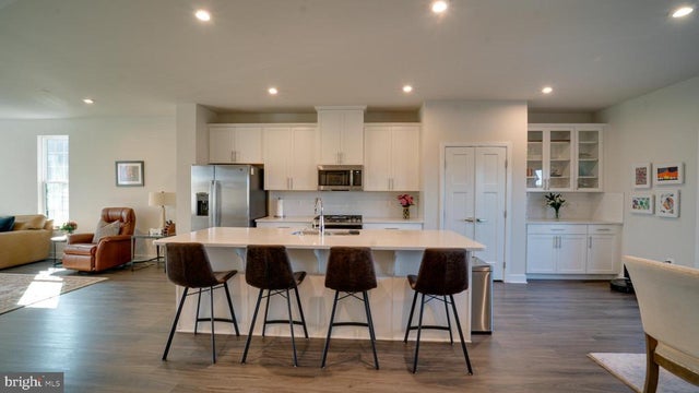 2630 Jetstream Rd, Herndon