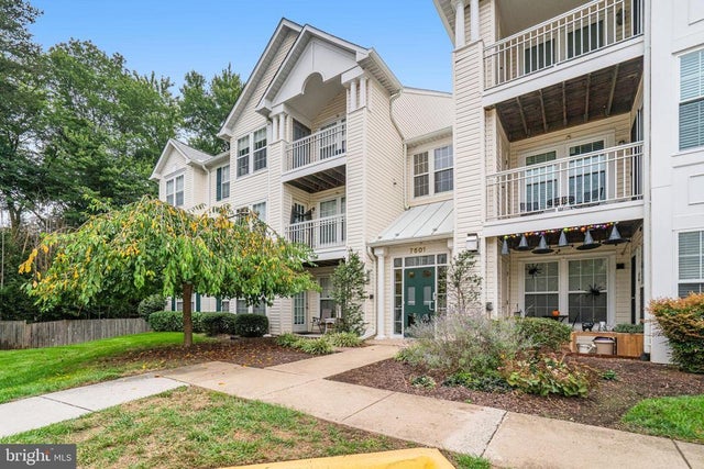 7501 Calderon Ct #242 B, Alexandria