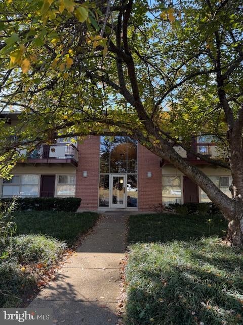 4251 Americana Dr #103, Annandale