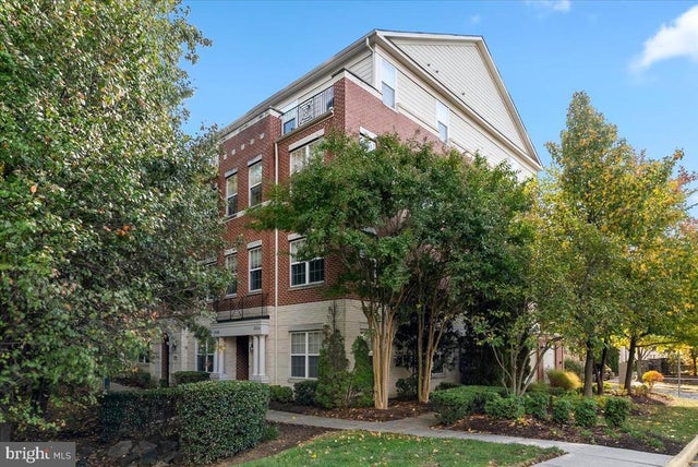 12432 Liberty Bridge Rd #a, Fairfax