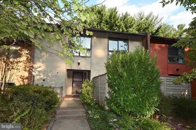 11768 Indian Ridge Rd, Reston