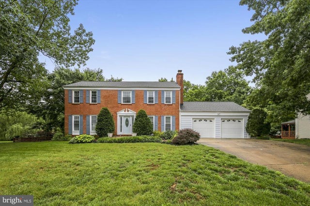 8120 Cooper St, Alexandria