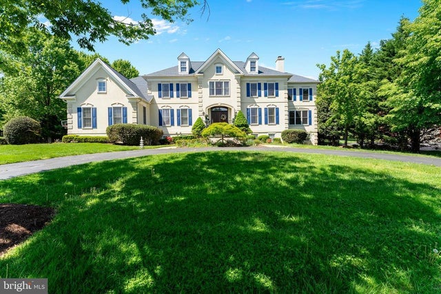 1445 Mayhurst Blvd, Mclean