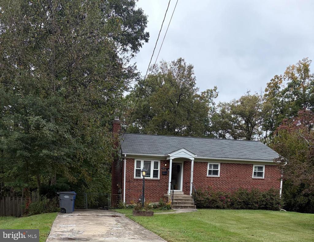 3250 Brandy Ct, FALLS CHURCH