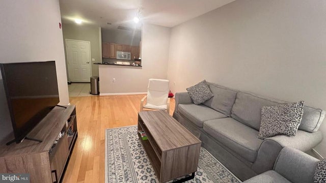 2726 Gallows Rd #110, Vienna