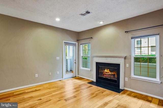 1708 Lake Shore Crest Dr #13, Reston