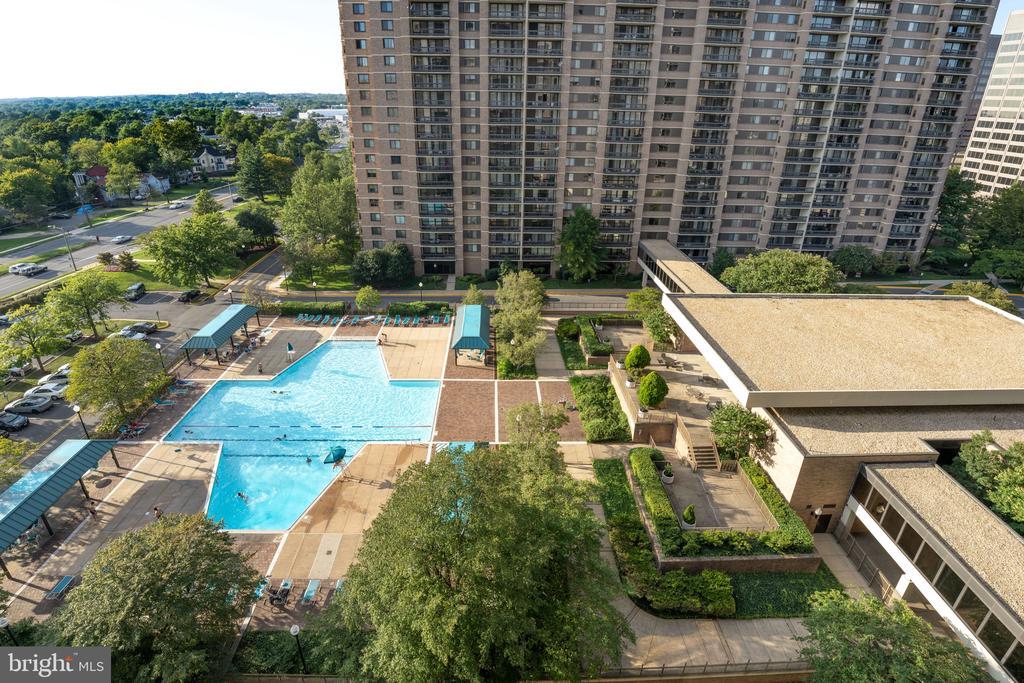 5501 Seminary Rd #1113s, FALLS CHURCH