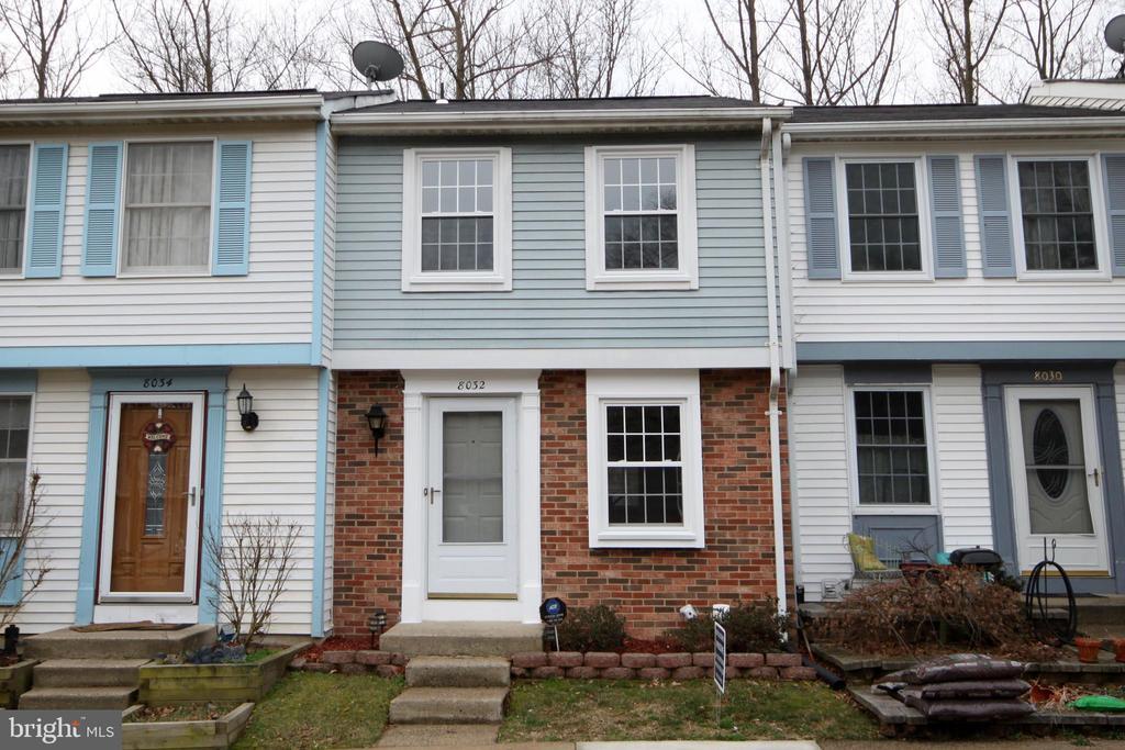 8032 Grandview Ct, SPRINGFIELD