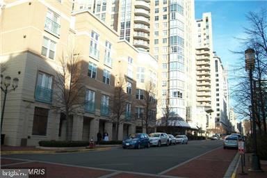 12000 Market St #371, Reston