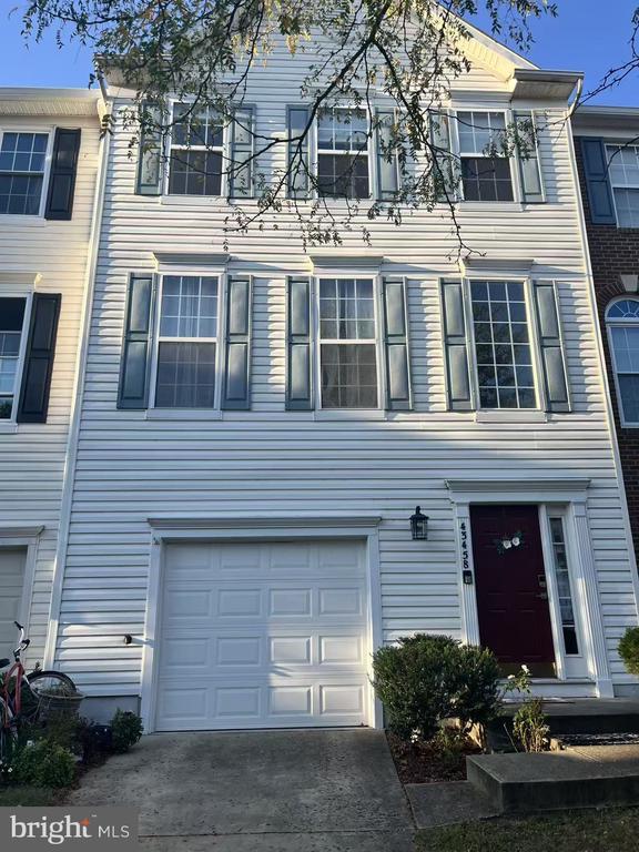 43458 Laidlow St, Chantilly