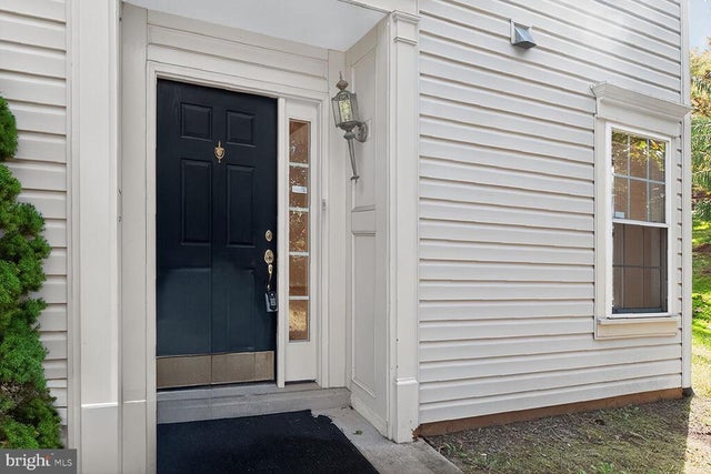 1515 Shields Ter Ne, Leesburg