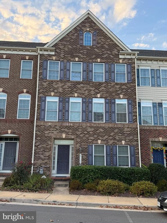 24663 Red Lake Ter, Sterling