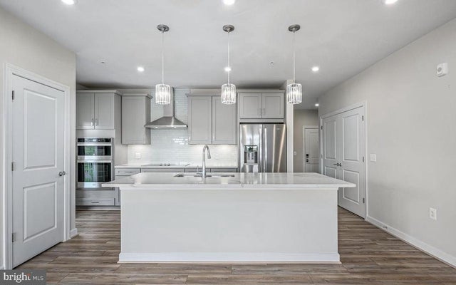 21894 Hawksbill High Cir #201, Sterling