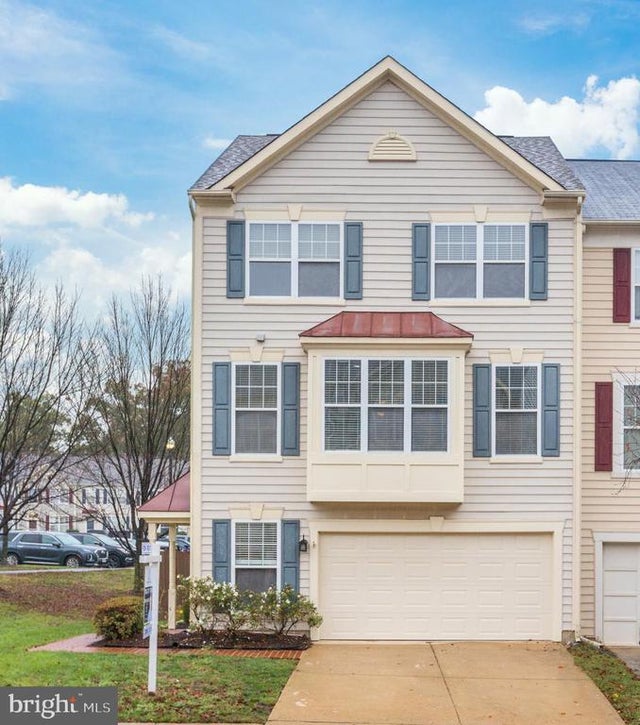 43792 Sunset Ter, Ashburn