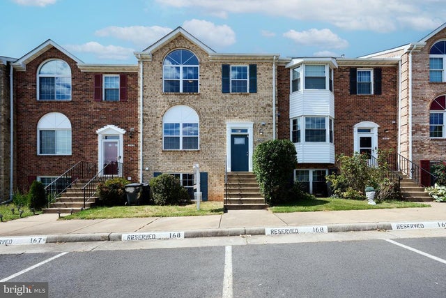 21073 Semblance Dr, Sterling